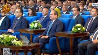 السيسي يشهد الجلسة الثالثة من...