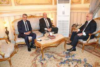 النائب العام يستقبل رئيس الجهاز...