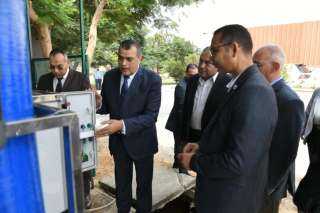 وزير الإنتاج الحربي يقوم بزيارة...