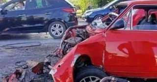 إصابة 9 عمال فى حادث...