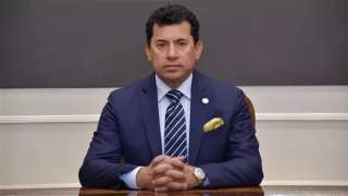 وزير الشباب والرياضة يهنئ نظيره...