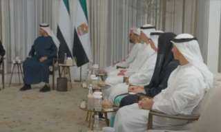 رئيس الإمارات يبحث مع وزير...