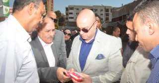 محافظ بنى سويف يتفقد منافذ...