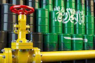 صادرات النفط السعودي تتراجع لأدنى...