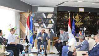 محافظ أسوان يستقبل وفد الهيئة...