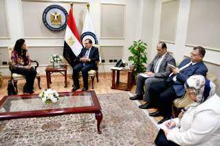 وزير البترول يلتقى الرئيس التنفيذي...