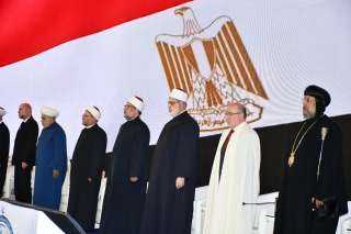 وزير الأوقاف: نقف صفًّا واحدًا...