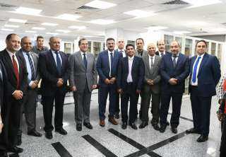 الملا  يتابع تطورات انشاء...
