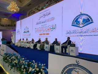 وزير الأوقاف اليمني: قلوب أهل...