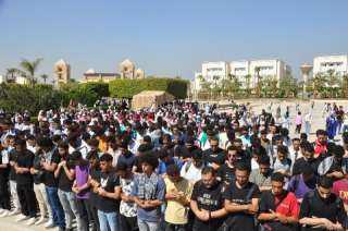 وققة تضامنية لطلاب جامعة حلوان...
