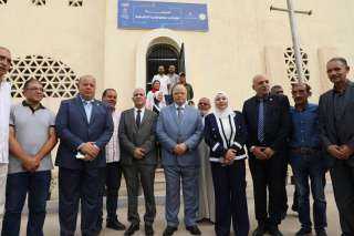 محافظ القاهرة يتفقد بدء الدراسة...