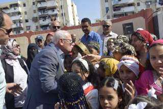 محافظ بورسعيد يفتتح فندق ومطعم...