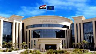 إدعاء ربة منزل بقيام قائد...
