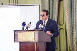 وزير الصحة يشهد إطلاق خارطة...