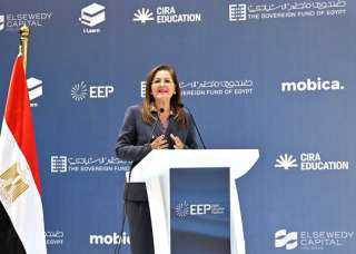 وزيرة التخطيط: مشروع مدارس القرية...