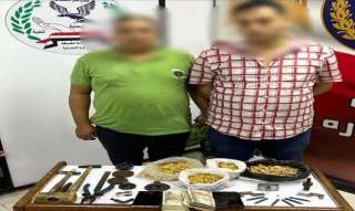 ضبط شخصين لقيامهما بتزوير دمغات...