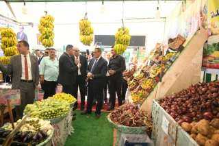 وزير التنمية المحلية ومحافظ الدقهلية...