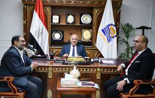 محافظ قنا يوجه بسرعه التعاقد...