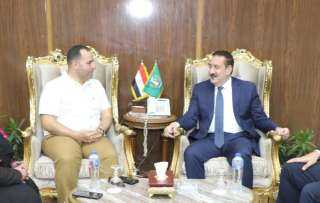 محافظ المنوفية يلتقي مساعد وزير...