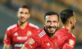 كولر يستبعد علي معلول من...