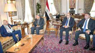 وزير الخارجية يلتقي أمين سر...
