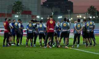 الأهلي يواصل تدريباته استعدادًا للقاء...