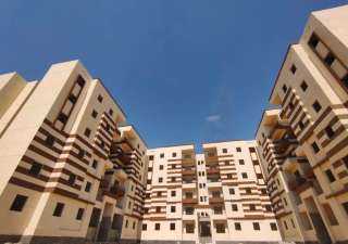 الحكومة تطرح وحدات سكنية للإيجار...