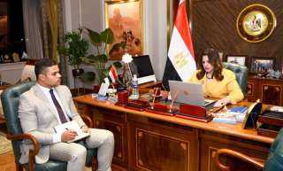 وزيرة الهجرة تتابع إجراءات تأسيس...
