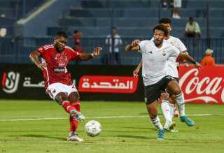 الأهلي يستعيد صدارة الدوري رغم...