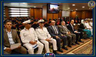 قطاع التدريب يشارك فى ندوة...