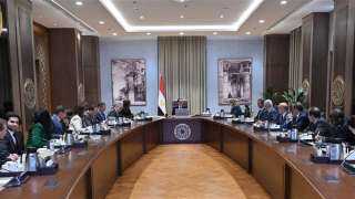 مدبولي: نتطلع لبدء مشروع مُجمع...