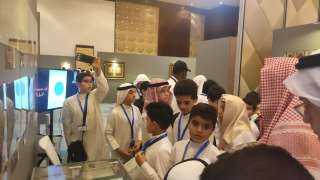 إقبال كبير على جناح «البحوث...