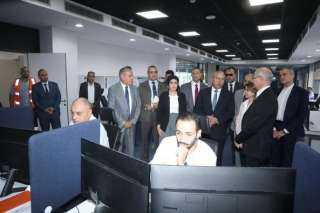 وزير النقل يتفقد  محطة...