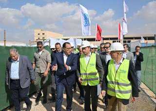 رئيس الوزراء يتفقد المراحل الإنشائية...