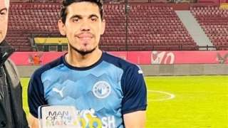 بالدولار .. محمد حمدي يجدد...