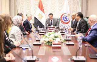 وزير الصحة يشهد توقيع بروتوكول...