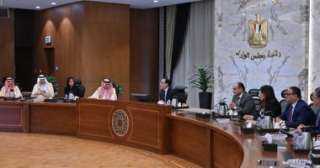 رئيس الوزراء لوزير التجارة السعودي:...