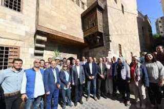 عبد الشافي يتابع مشروع تجديد...