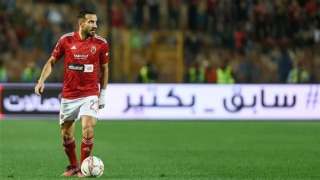 الأهلي يستعيد معلول أمام سموحة...