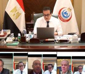 وزير الصحة يبحث مع سفير...