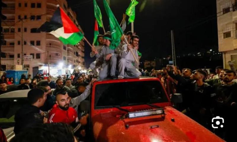 الإفراج عن الأسرى الفلسطينيين