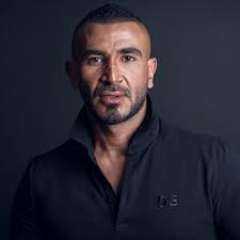 أحمد سعد يصل السعودية استعدادًا...