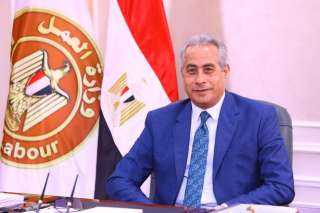 وزير العمل يوجه ”مكاتب التمثيل...