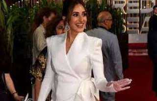 أمينة خليل تخطف الأنظار بـ...