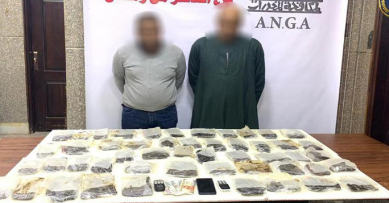 ضبط كمية من المواد المخدرة بحوزة إثنين من العناصر الإجرامية بالشرقية بقصد الإتجار