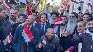 السفير بسام راضي يستقبل حشود...