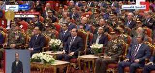 السيسي يشاهد فيلما تسجيليا خلال...