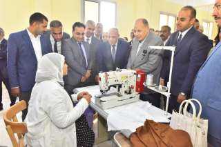 محافظ أسيوط و رئيس هيئة...