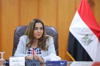محافظ دمياط تلتقى مع الرائدات...