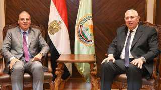 وزيرا الرى والزراعة يترأسا اجتماع...